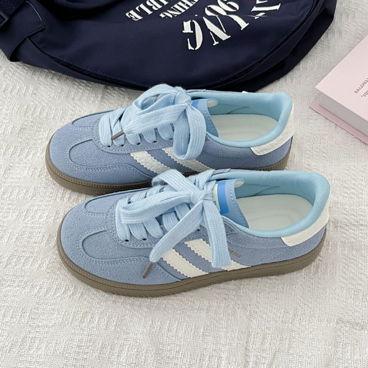 Vintage-style sneakers for wom - Sewing Net 评论和价格