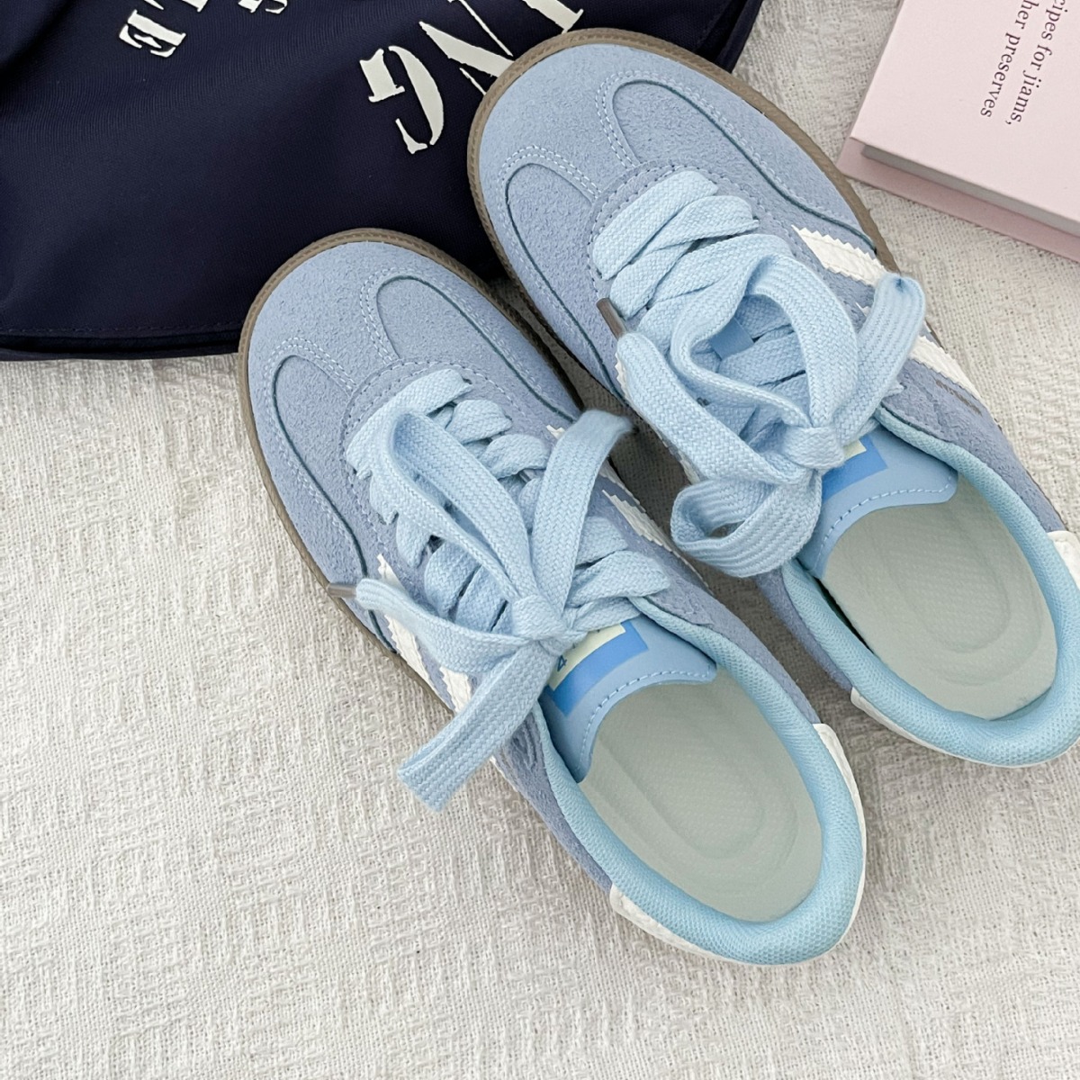 Vintage-style sneakers for wom - Sewing Net 评论和价格
