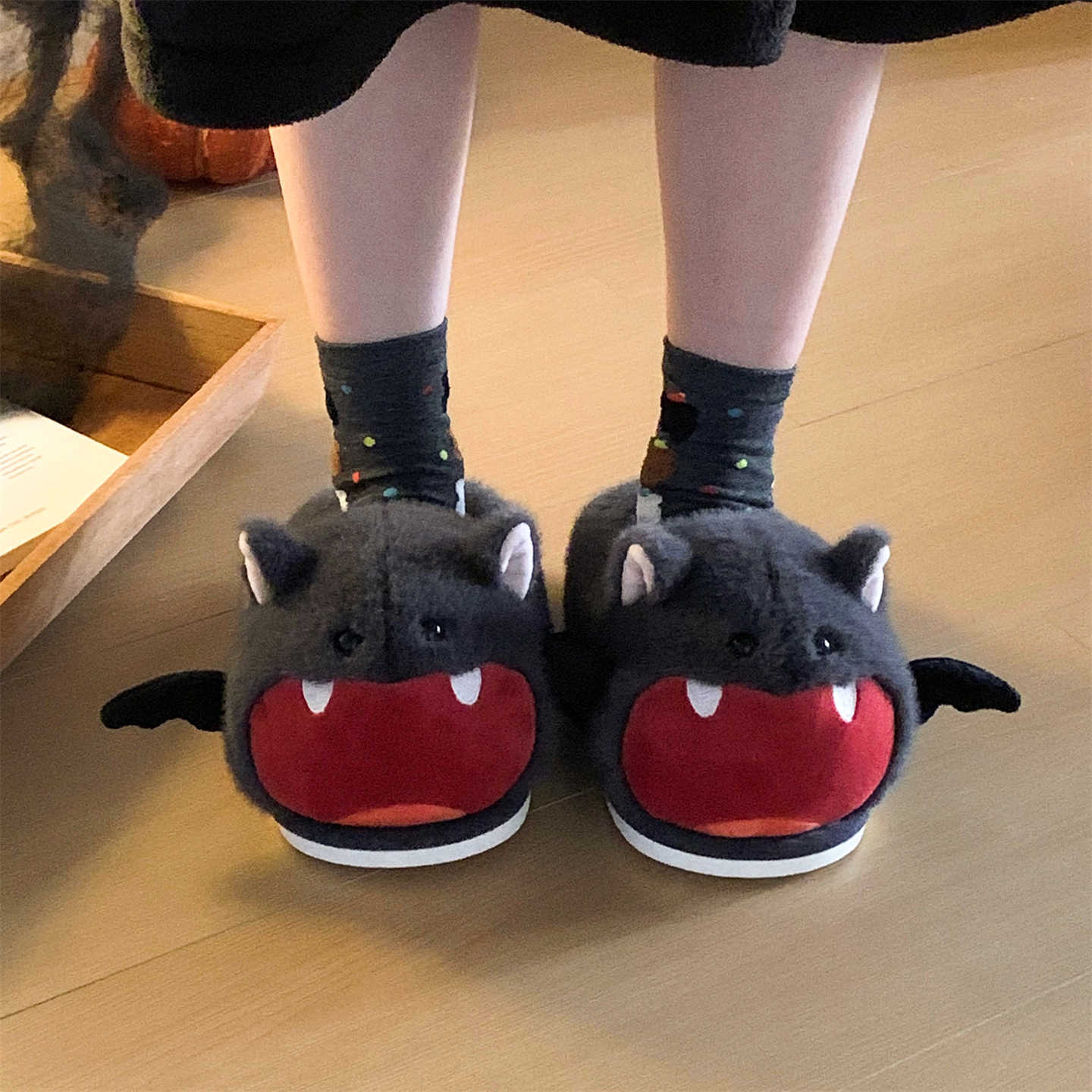 Halloween Bat Plush Slippers W - Sewing House 评论和价格
